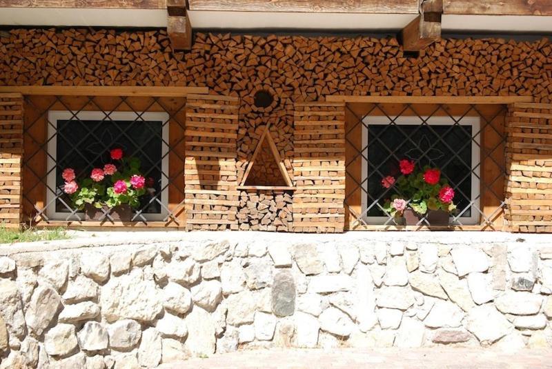 Appartamenti Chalet Orchidea Canazei Zewnętrze zdjęcie